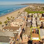 Roxy Beach House 2